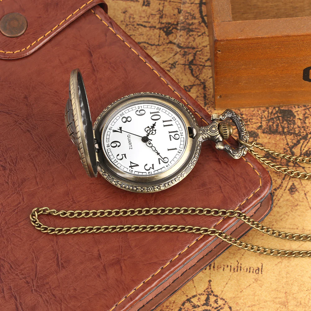 3D Spider Human Necklace Chain Clock - Image 3