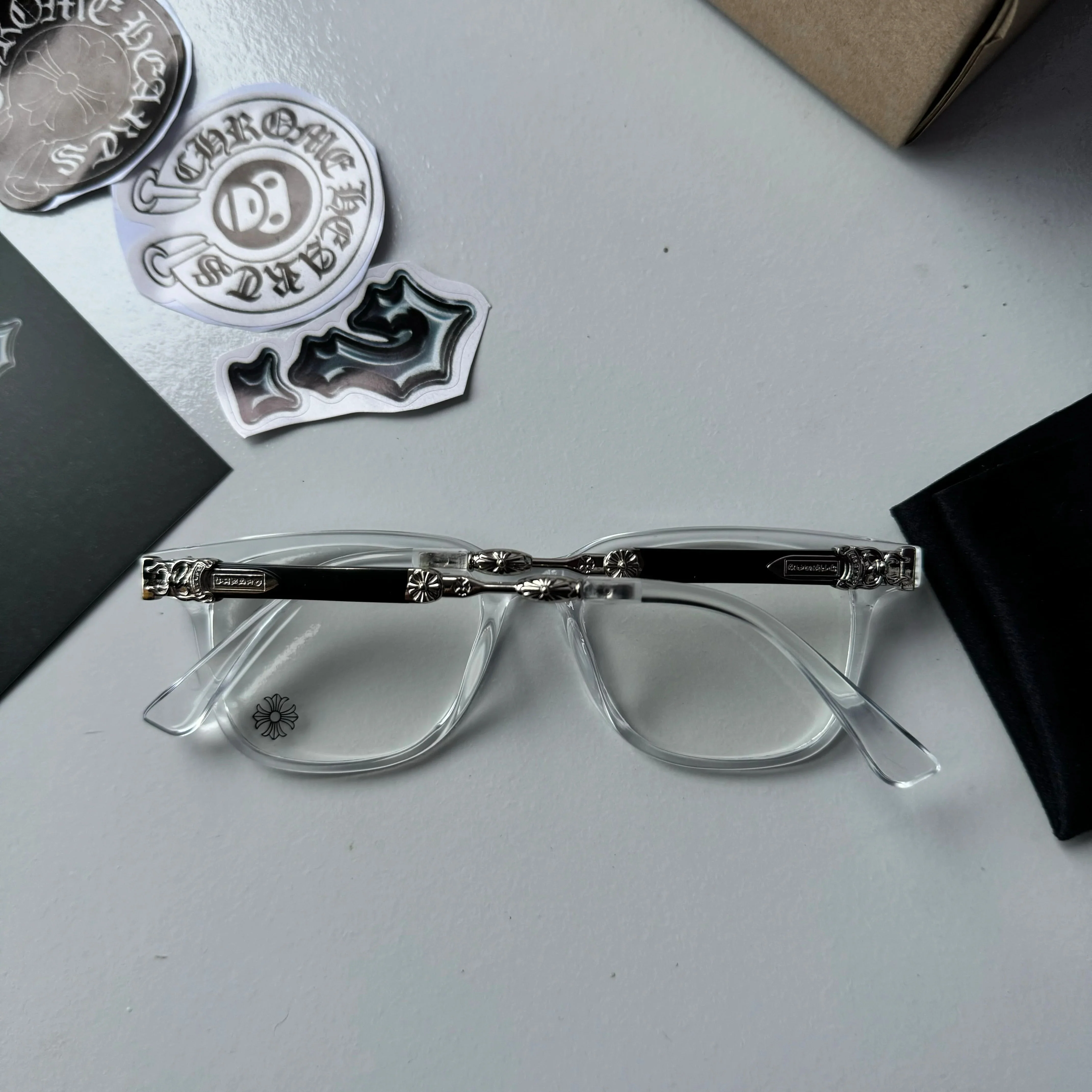 Unisex Rimless UV Crystal Chrome Glasses - Image 6