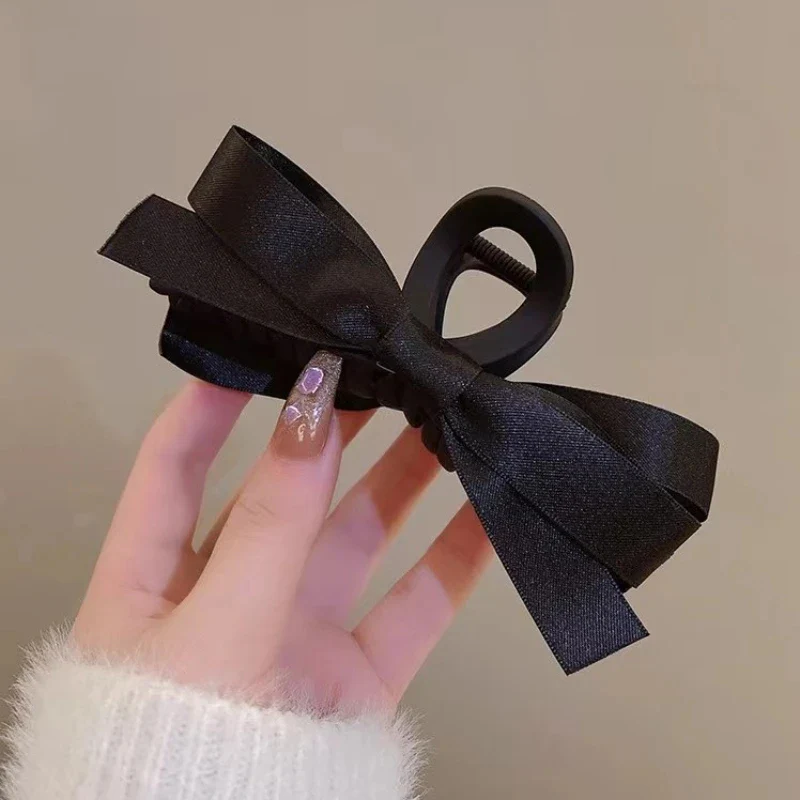 Elegant Black Bow Grab Clip Girls Elegant - Image 3