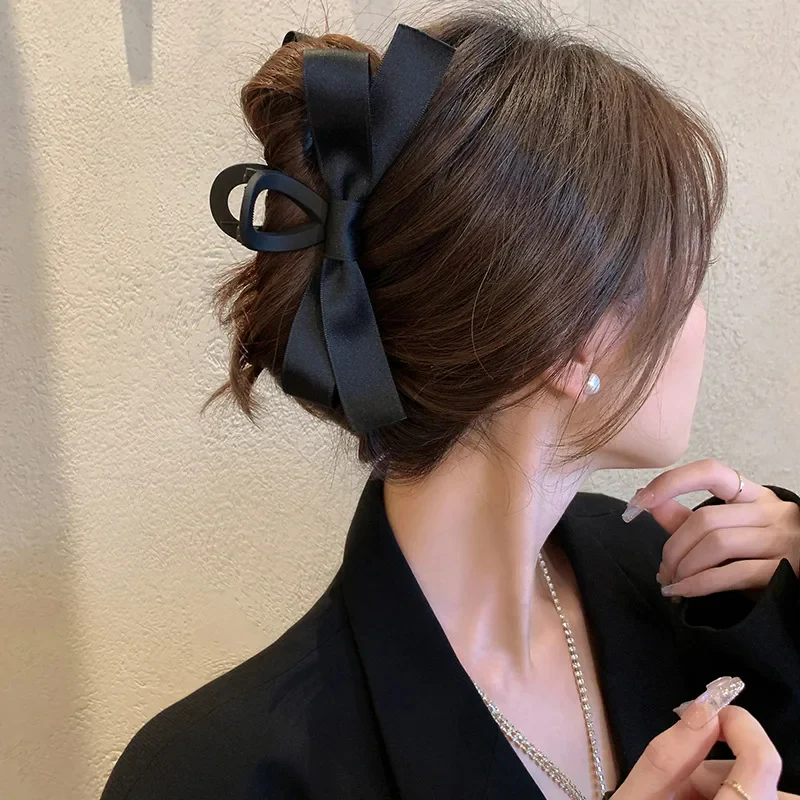Elegant Black Bow Grab Clip Girls Elegant - Image 4