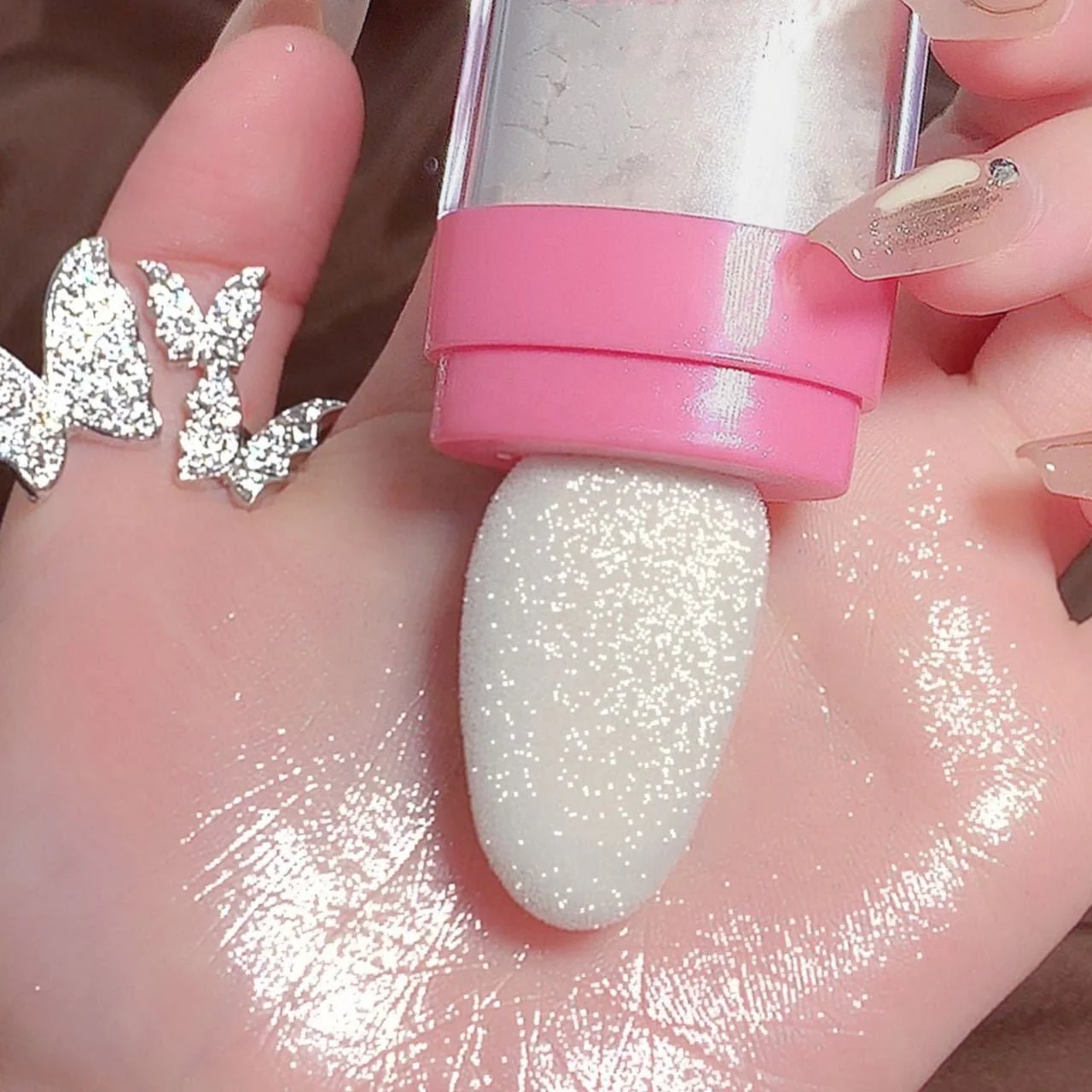 Shimmer High Gloss Sparkle Body Highlighter - Image 3