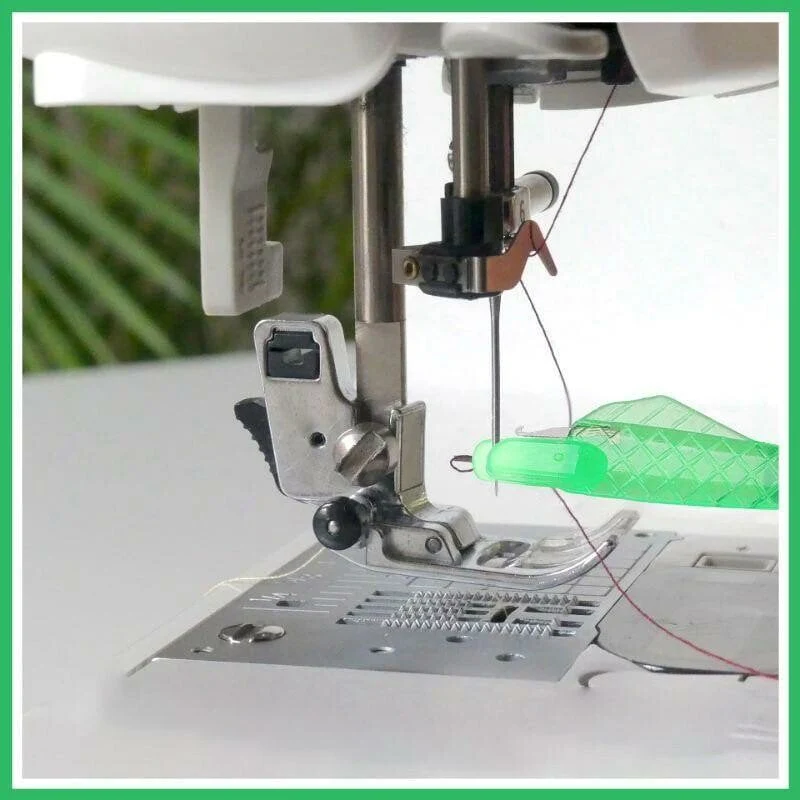 Fish needle threader for sewing machines (PACK OF 10) - Image 3
