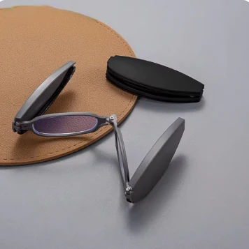 Foldable Unisex Glasses - Image 3