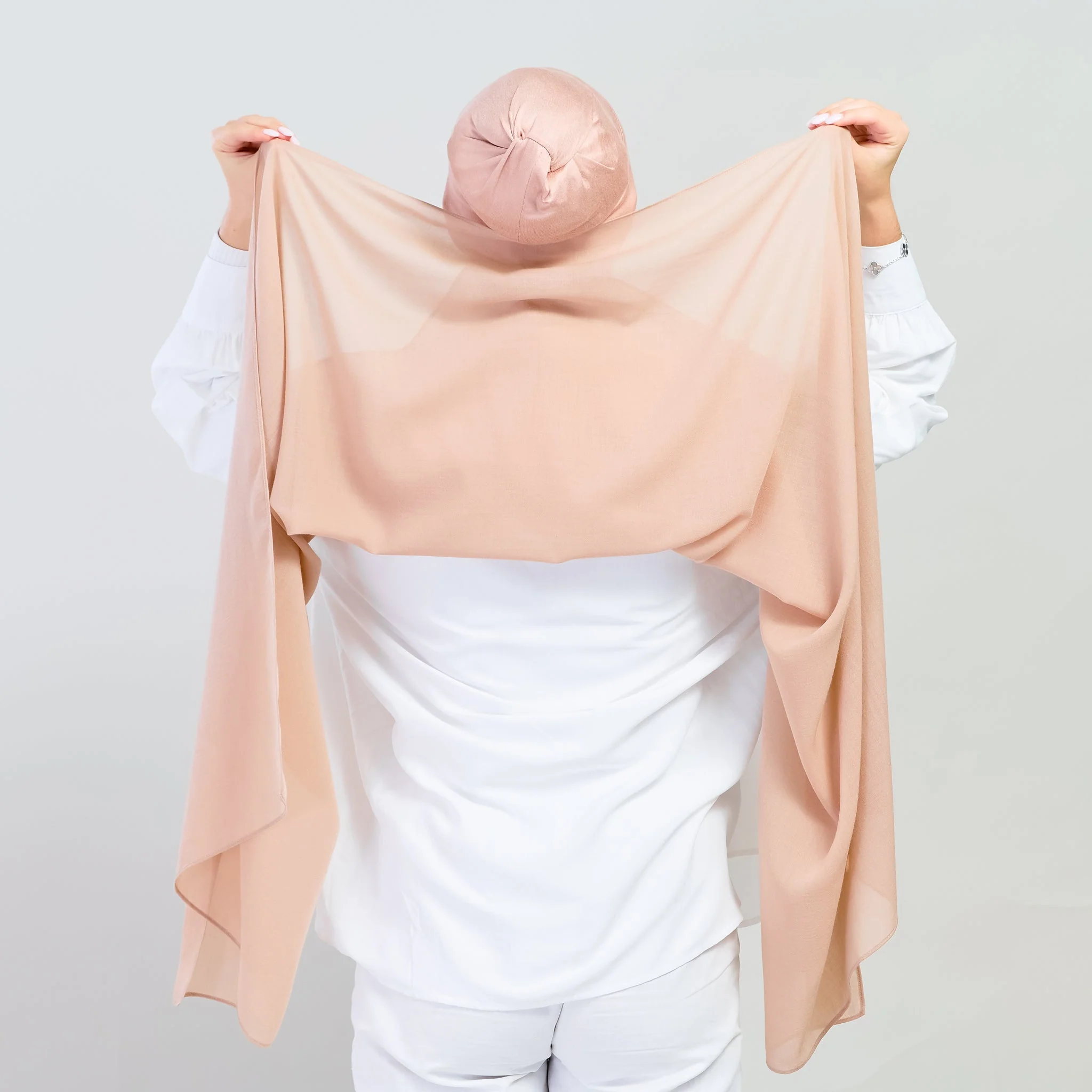 Magnetic Instant Ribbed Scarf - Image 2