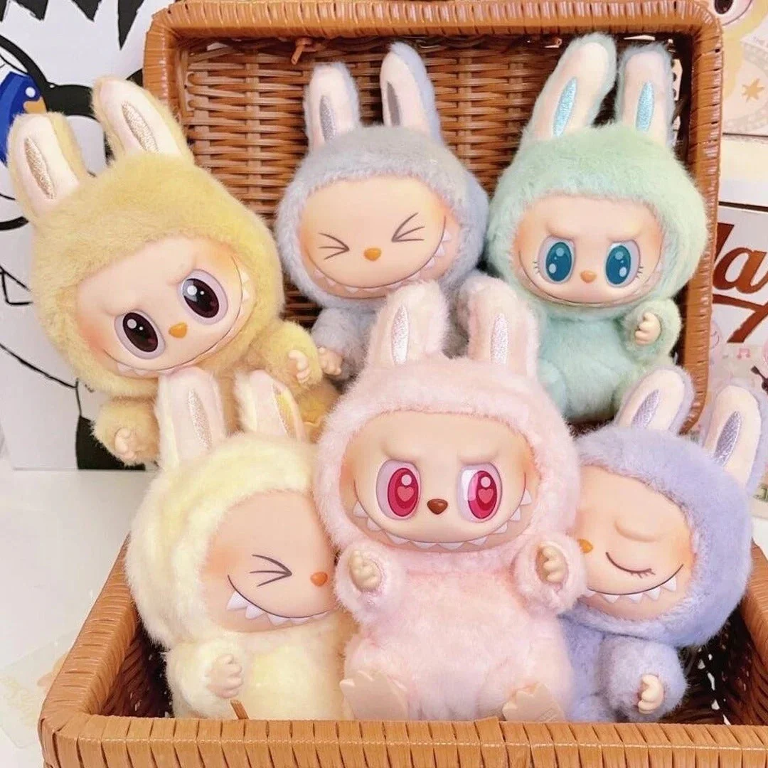 LABUBU COLLECTIBLES PLUSH DOLL KEYCHAIN - Image 4