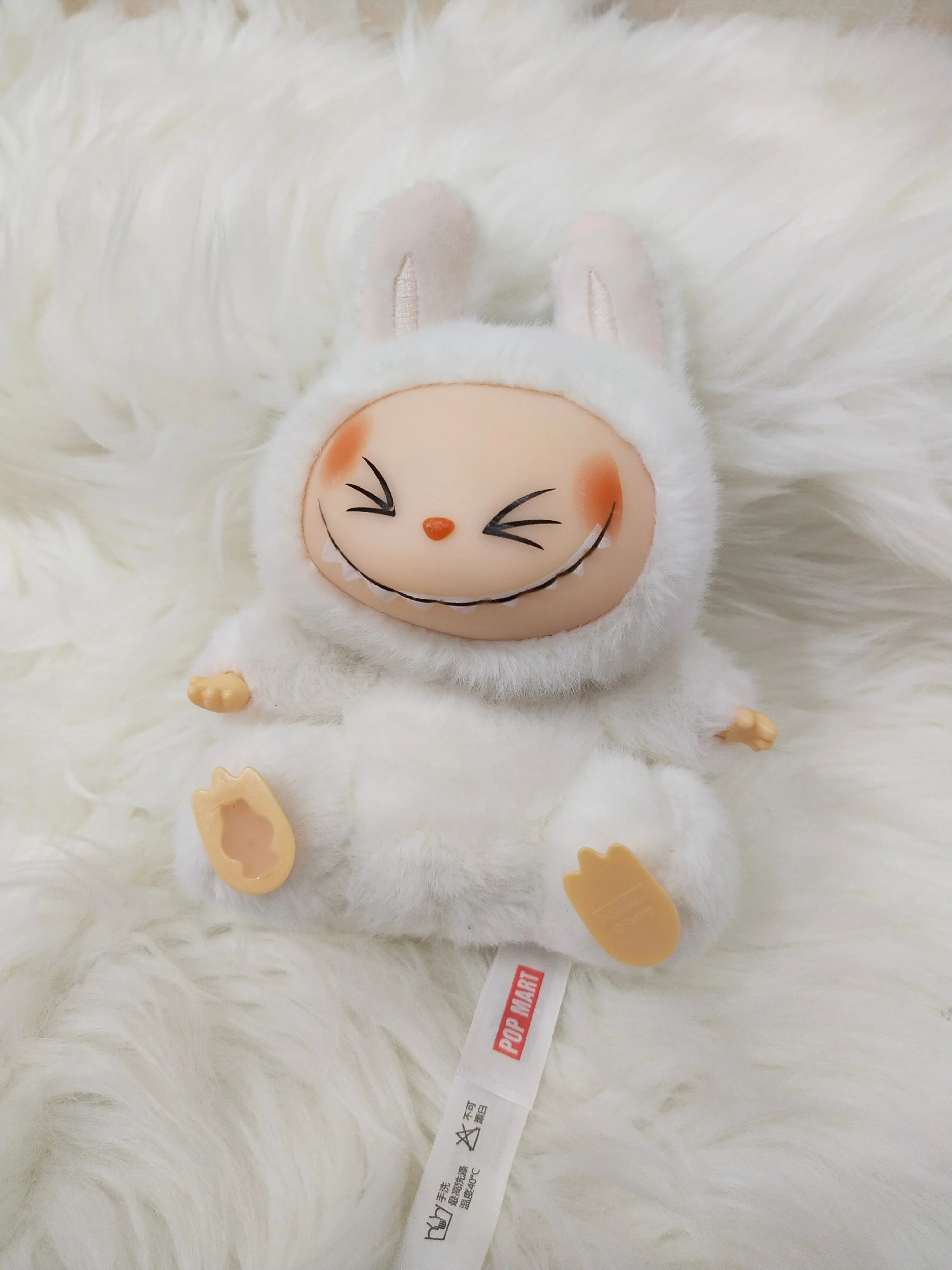LABUBU COLLECTIBLES PLUSH DOLL KEYCHAIN - Image 6