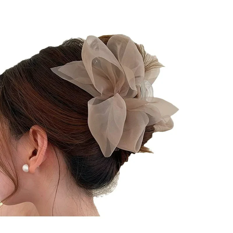 Mesh Bowtie Grip Clip for Women - Image 4