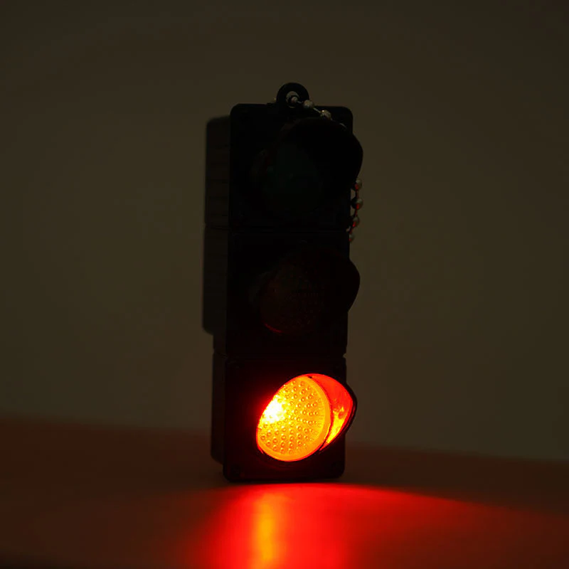 Mini Electronic Traffic Light Keychain - Image 4