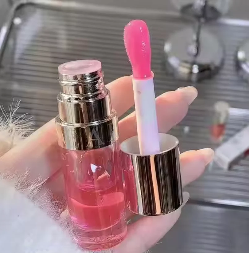 Moisturizing Jelly Lip Oil - Image 3
