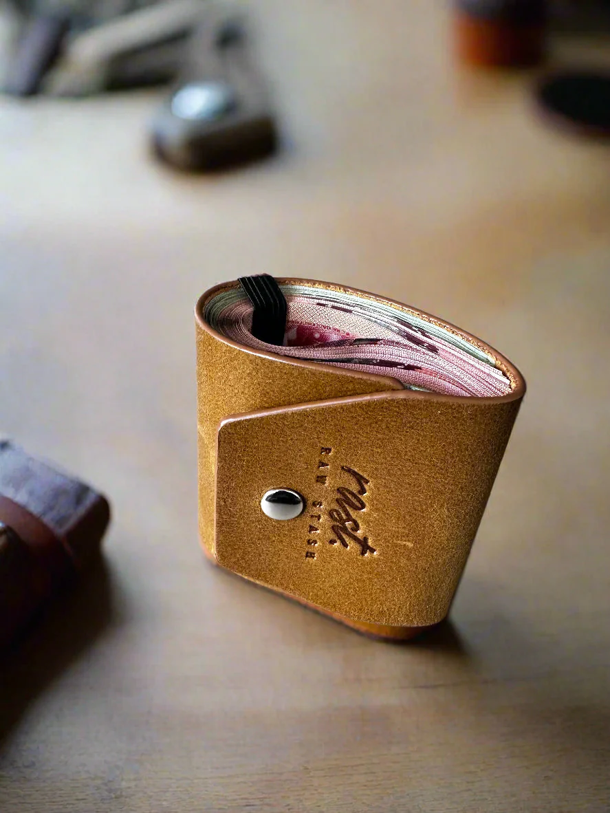 Luxury Cash Wrap Leather Organizer - Image 5