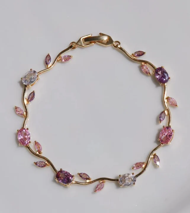 Tulip Flower Bracelet - Image 4
