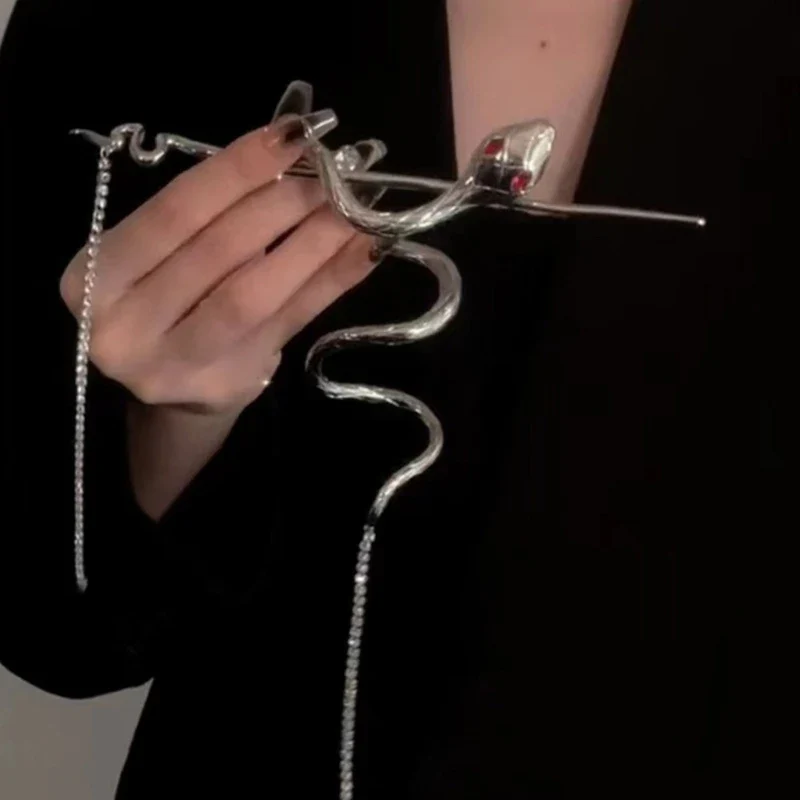 Twist Snake Shape Hair Pins - Image 4