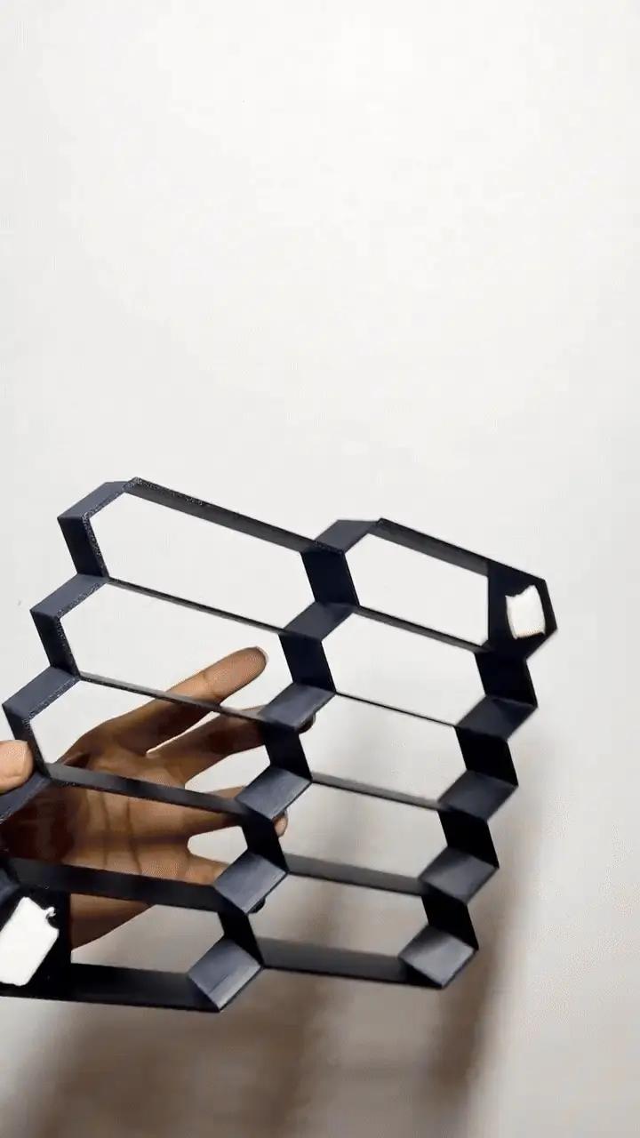 Wall mounted shelf for die cast cars - Image 2