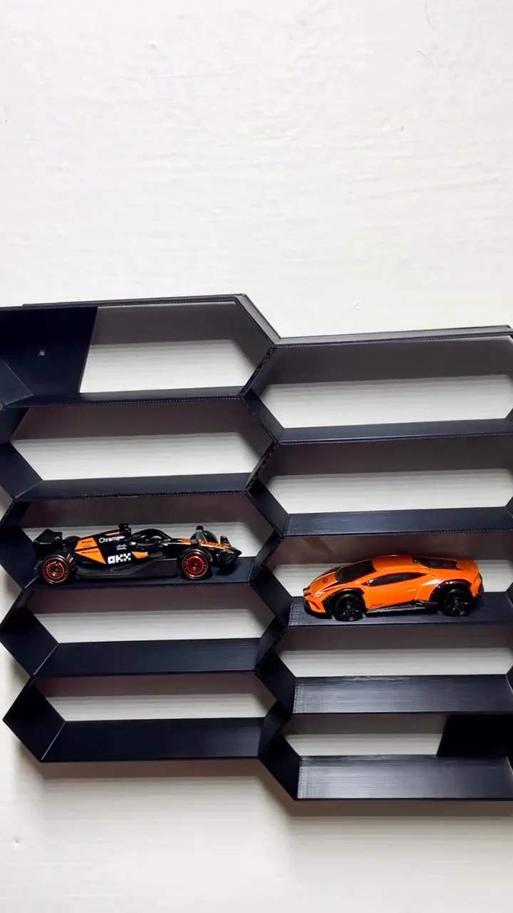 Wall mounted shelf for die cast cars - Image 3