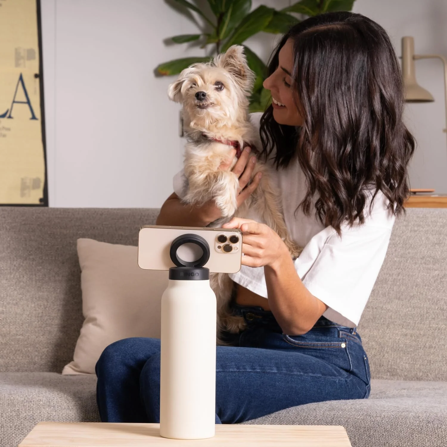 Water Bottle With Magnetic Phone Holder - Image 2